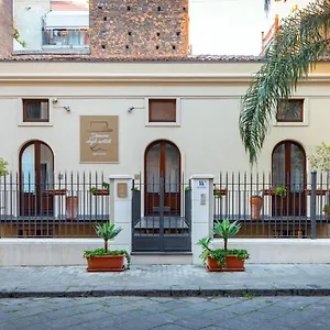 https://dimora-degli-artisti-apartments.catania-hotels.net